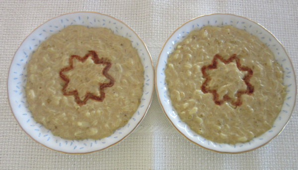 Tigelas com arroz doce sem açúcar