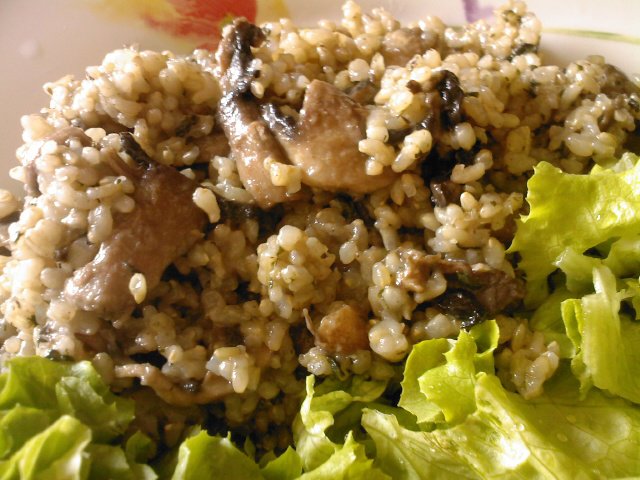 Arroz de cogumelos shiitake e salsa