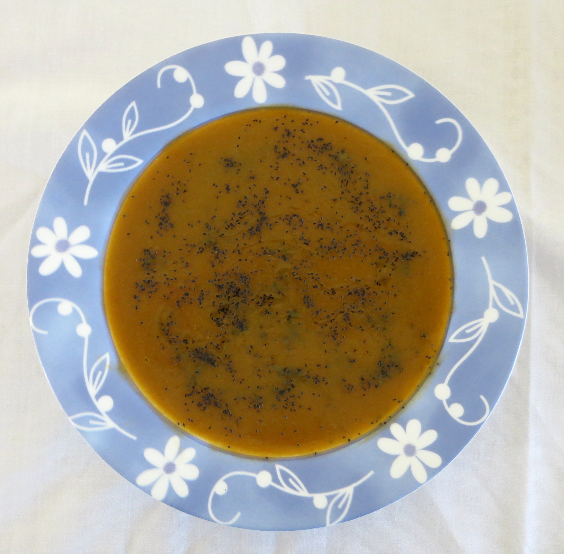 Prato de sopa millet com sementes de tukmaria
